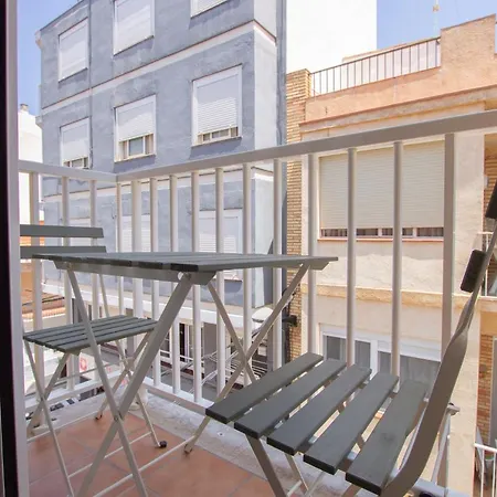 En El Puerto De *